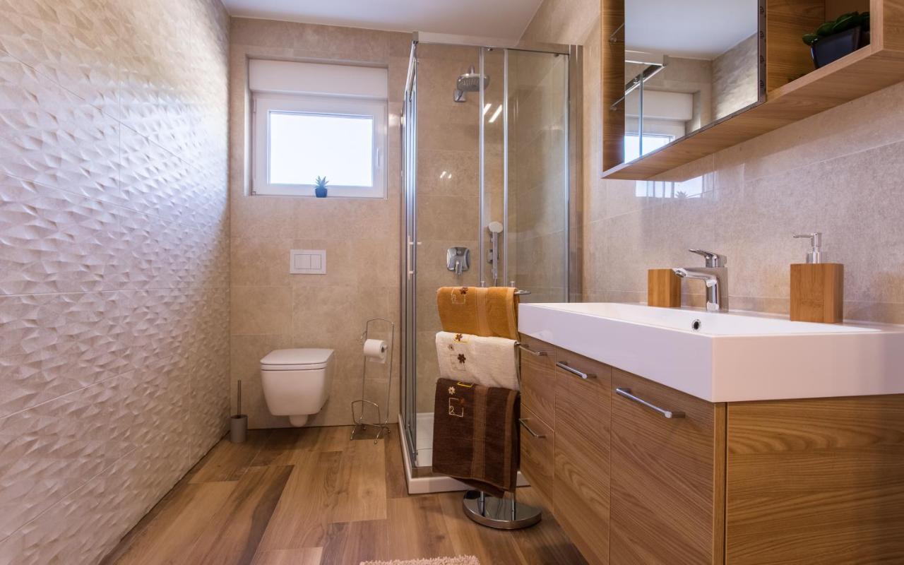 Waterfront Pia - Marija Apartmán *